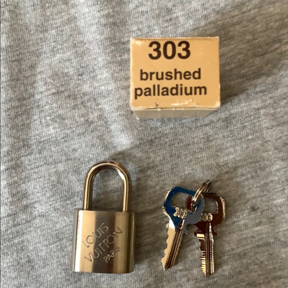 Louis Vuitton Lock